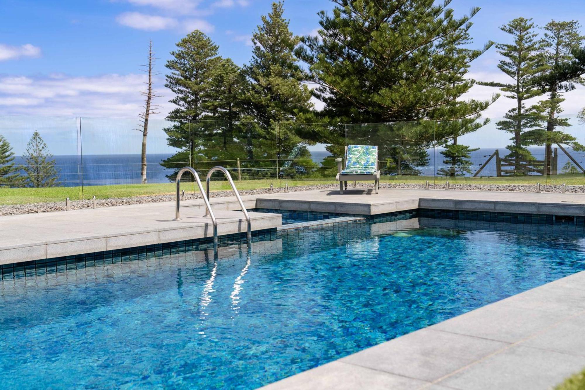 Shearwater Scenic Villas Burnt Pine Bagian luar foto